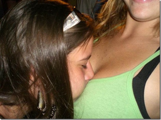 motorboating-girls-hot-8