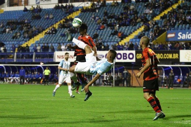 Empate justo pelo futebol apresentado