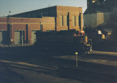 BNSF Dash 8-40B #8615 in Havre, Montana on December 21, 2002