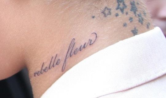 Nessa semana ela apareceu em Nova York com uma tattoo nova A tatuagem da 