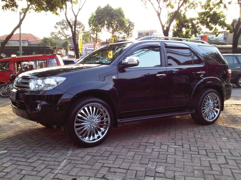  Modifikasi  Mobil  Toyota Fortuner  Keren Terbaru Modif  