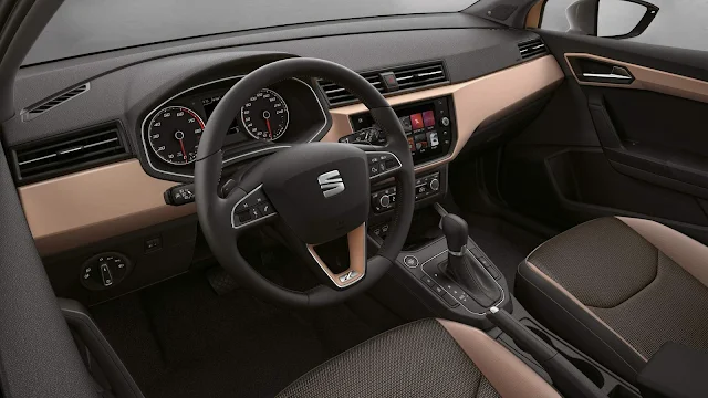 Seat Ibiza 2018 - Novo VW Gol 2018 - interior