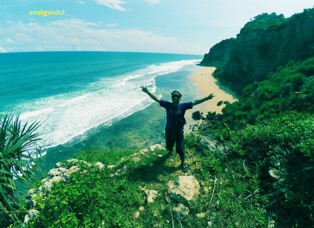 Pantai Watu Nene Gunungkidul, Kemiripan Pantai Dreamland Bali