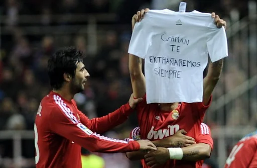 Ángel di María dedicates goal against Sevilla to his late father in law