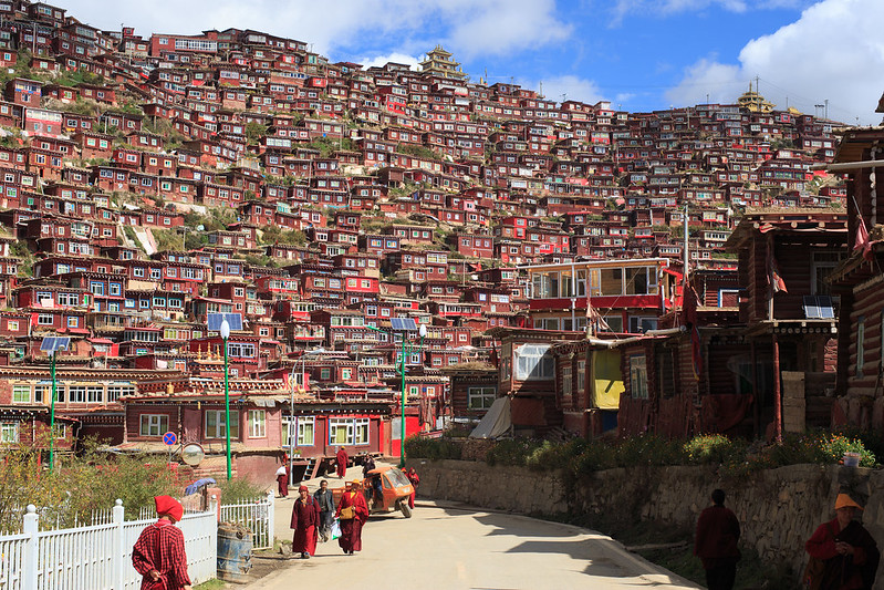 sertar tibet, larung gar, five sciences, Serthar Buddhist Academy, Larung Gar Buddhist Academy, Serta Larung Five Science Buddhist Academy