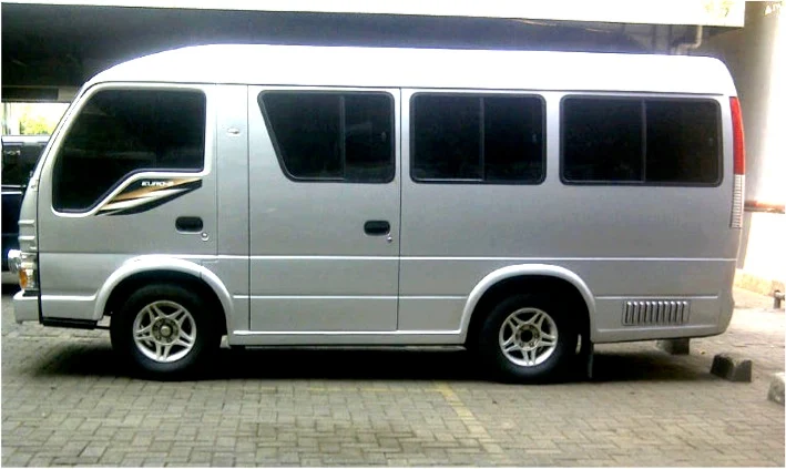 Microbus ISUZU ELF Karoseri ADI PUTRO