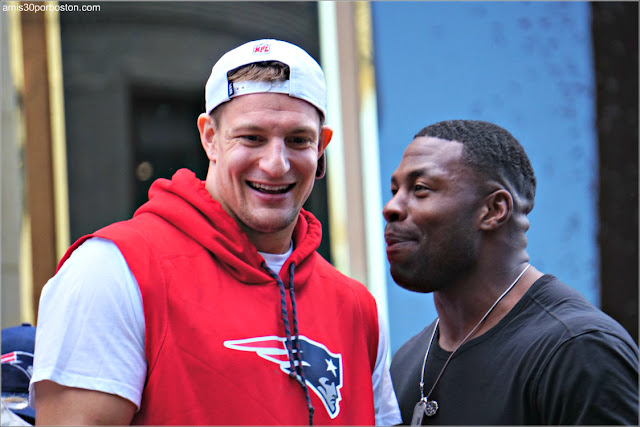 Rob Gronkowski en el Desfile de Celebración de la Super Bowl LIII