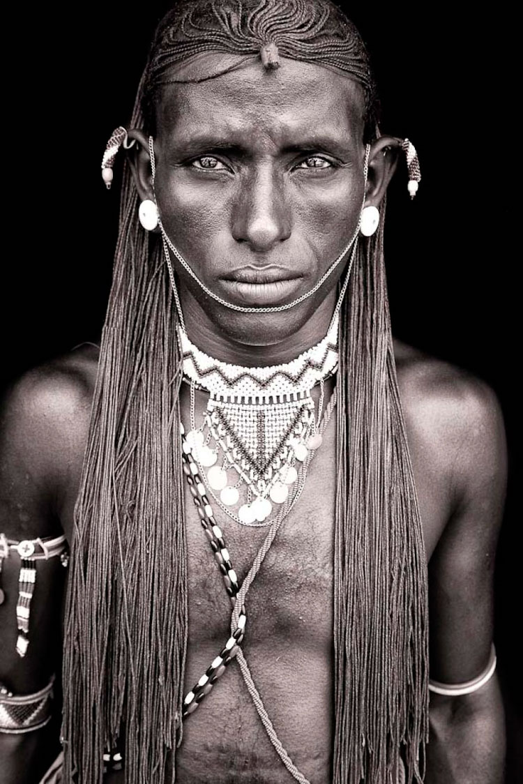11 Mind-Blowing Pictures Of The Last African Nomads - A Samburu Warrior In Kenya