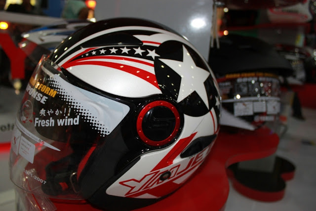 Aneka Model Helm Yamaha Di PRJ 2012  Kumpulan Modifikasi 