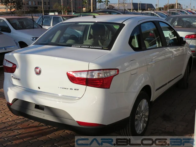 Fiat Grand Siena 2014 Essence Branco