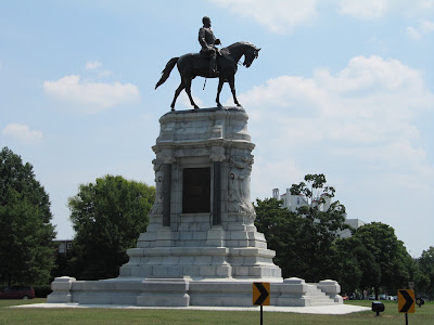 robert e lee statue richmond. Robert E Lee Monument