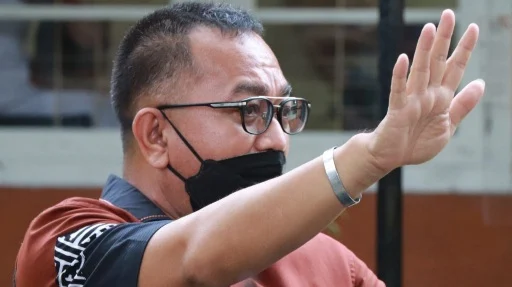 Amasrul Dilantik jadi Kadis PMD Sumbar, Yul Akyari Sastra Laporkan Gubernur Sumbar ke Ombudsman