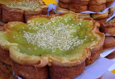 Dari Koleksi Angah Rohani: Bahulu Kemboja/Kuih Bakar