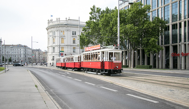 Tram-Vienna