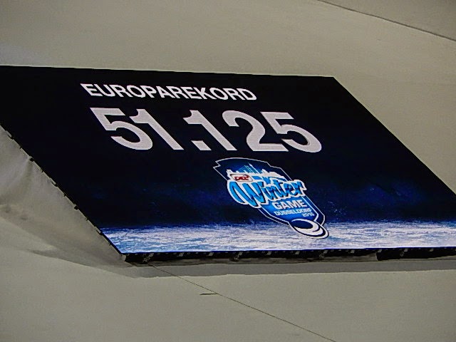 http://www.rp-online.de/sport/eishockey/deg/duesseldorfer-eg-neuer-zuschauerrekord-im-eishockey-aid-1.4791329