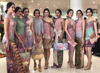 model-kebaya-brokat