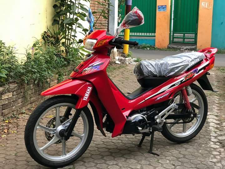 Dijual Motor  Simapanan Yamaha f1zr  1997 merah LAPAK 