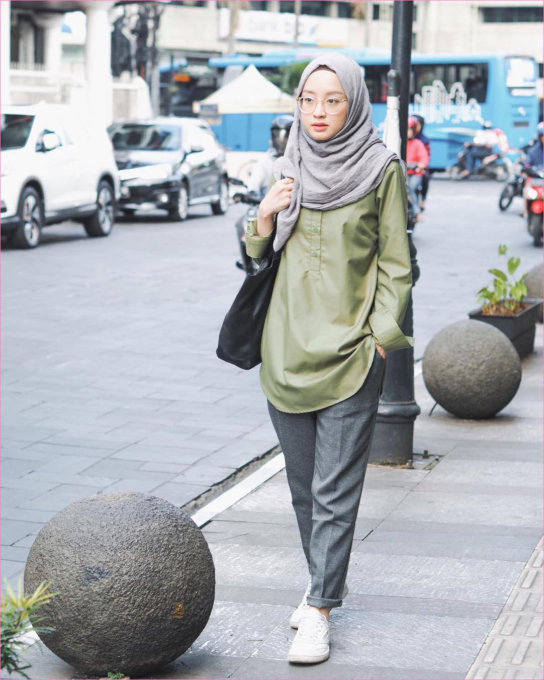 Outfit Baju  Hijab Casual Untuk Perempuan Gemuk Ala 