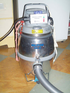 art conservator gentle vacuum with low suction power