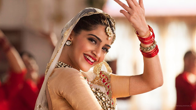 Sonam Kapoor: Rare Images | The Times of India