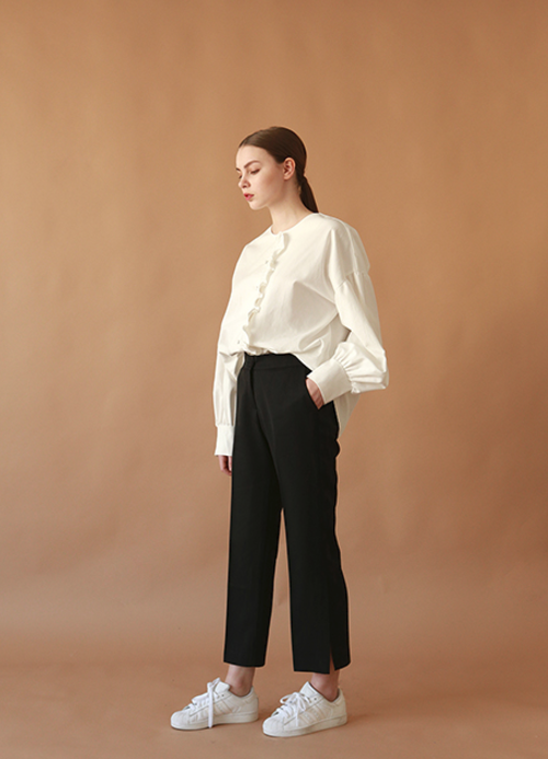 Side Slit Detail Cropped Slacks