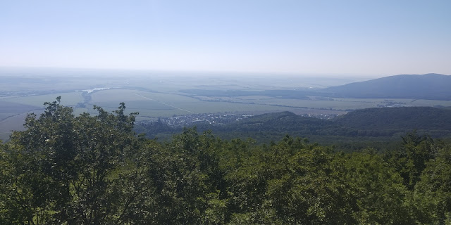 Výhľad zo Zárub na Podunajskú nížinu.
