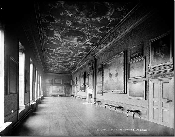 Kensington_Palace_Kings_Gallery1870