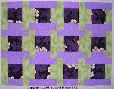 squares and interlocked Ts quilt