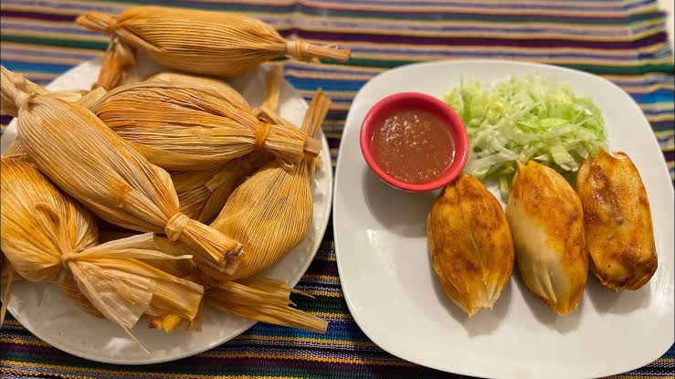 Chuchitos guatemala, tamale ayam isi ayam dan saus tomat recado, read mexico