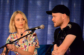 Laura Vandervoort (Kara) & Aaron Ashmore (Jimmy Olsen) during the Smallville panel