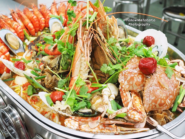   Jumbo Seafood Platter RM 288  SMALL Serving For 2 - 6 pax  