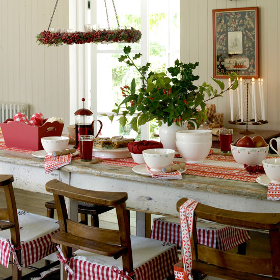 Homes and Dreams: Creating A Country Christmas