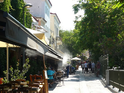 Restaurantes climatizados en el barrio de Monastiraki de Atenas