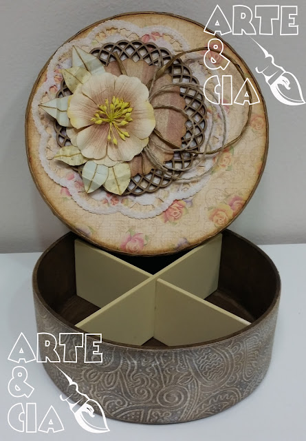 Caixa com Scrapdecor: Flor de Papel 1