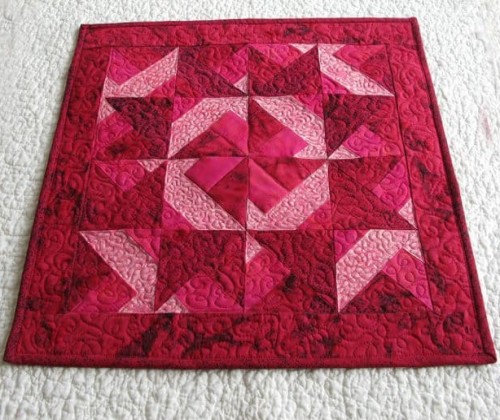 Red Batik Table Topper - Tutorial