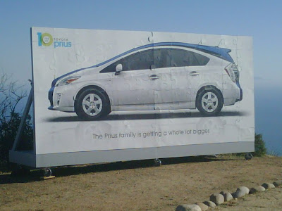 Toyota Prius hatchback 2011: A serious family resemblance (spyshots + teaser)