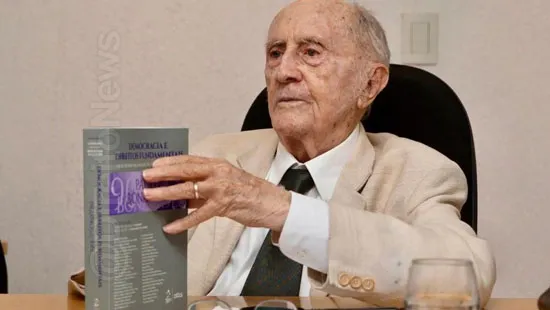 constitucionalista paulo bonavides morre 95 anos