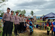 Polres Soppeng Kerahkan Puluhan Personil Kawal Lomba Ketangkasan Ojek Gabah