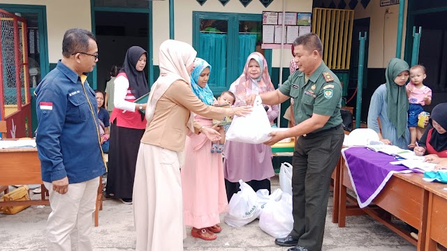 Komitmen Turunkan Angka Stanting, Kodim 0613/Ciamis Kembali  Bagikan Paket Makanan  Bergizi Untuk Keluarga Rawan Stunting di Kota Banjar