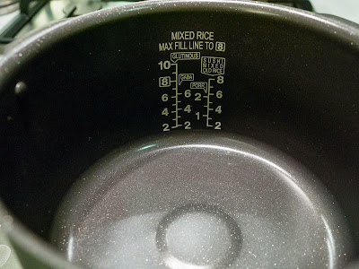 Cuckoo rice cooker pot - Markings