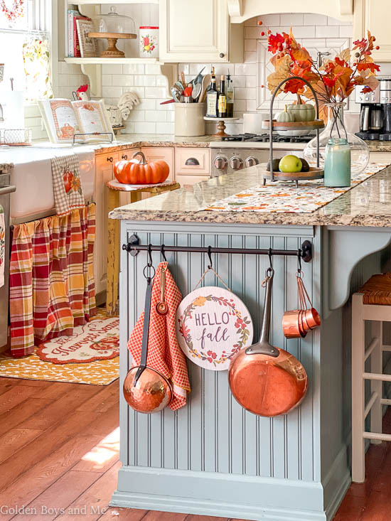 Cozy fall home tour - www.goldenboysandme.com