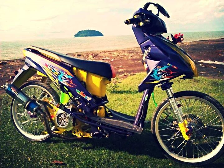 Modifikasi Motor  Honda Beat  Street  Racing  modif kontes 