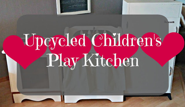 Kid's play kitchen 