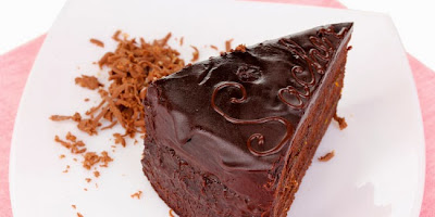 Three Layer Chocolate Cake Chocolate Flush