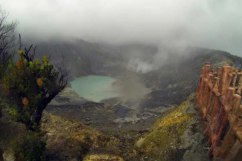 Gunung Tangkuban Parahu Bandung