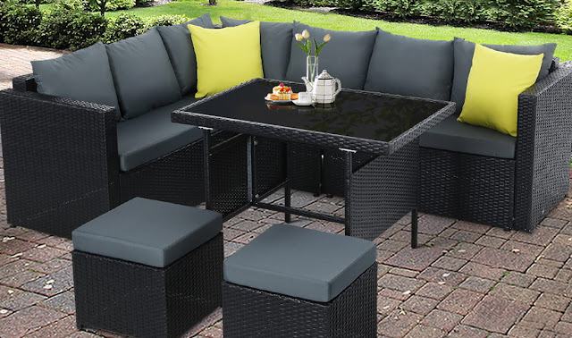 Outdoor dining set