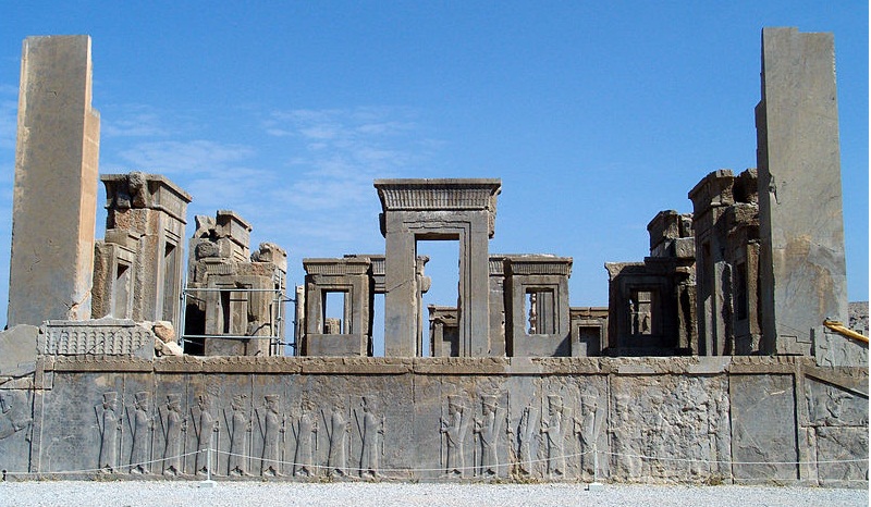 Rio ganhará réplica da coluna do Palácio de Persépolis