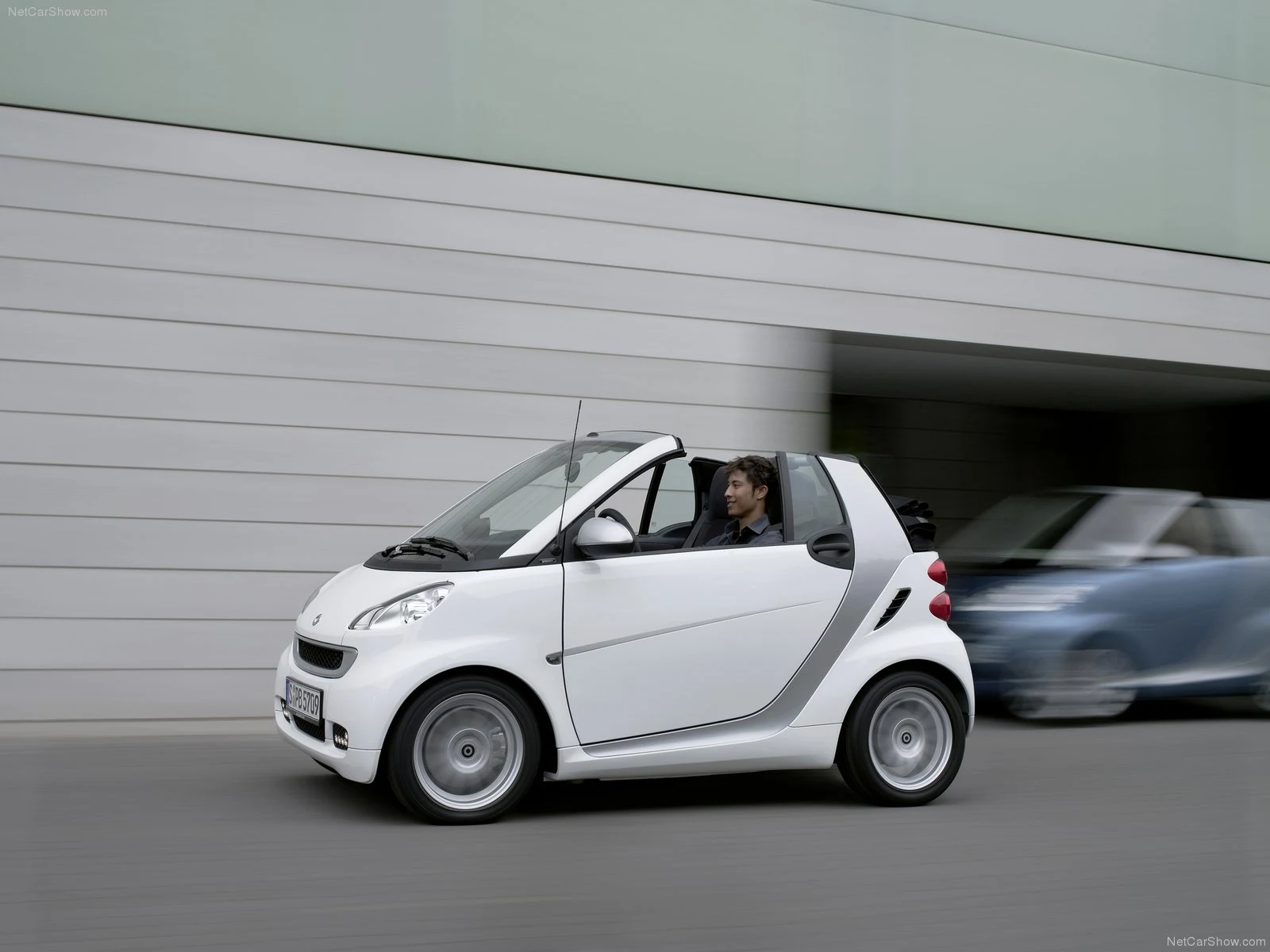 Hình ảnh xe ô tô Smart fortwo 2011 & nội ngoại thất