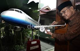  catatan sedih tentang seorang  BJ HABIBIE