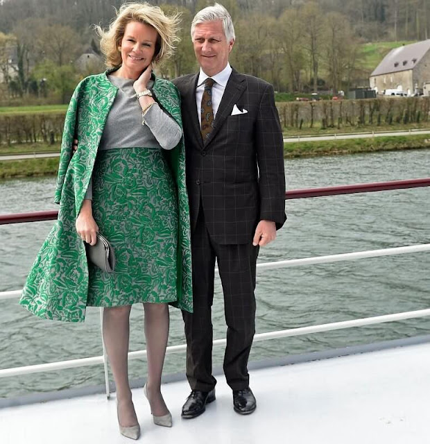Queen Mathilde wore a green embroidered crape coat and green embroidered skirt by Dries Van Noten, Giorgio Armani
